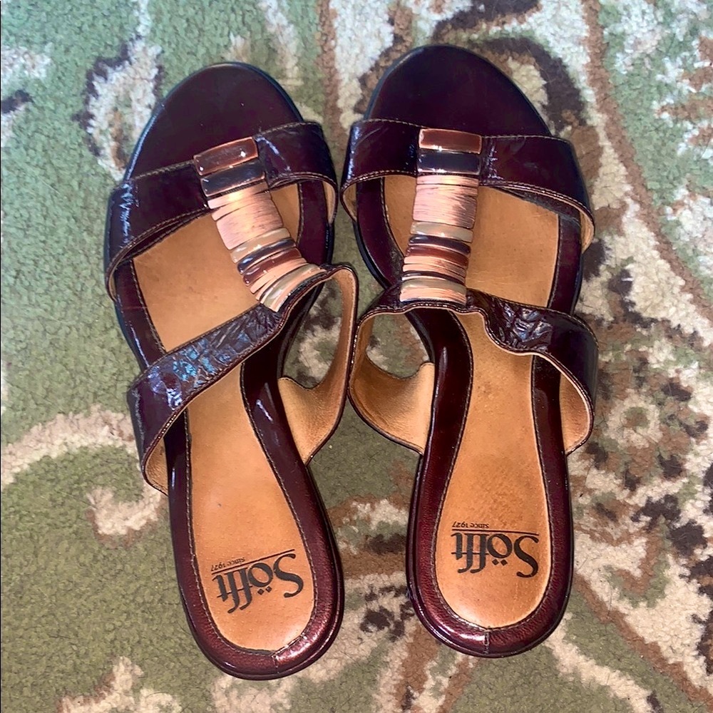 Sofft brown leather heeled sandals